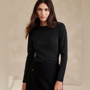 NWT Banana Republic Women’s Refines Crewneck Long Sleeve Tee T Shirt Black XL